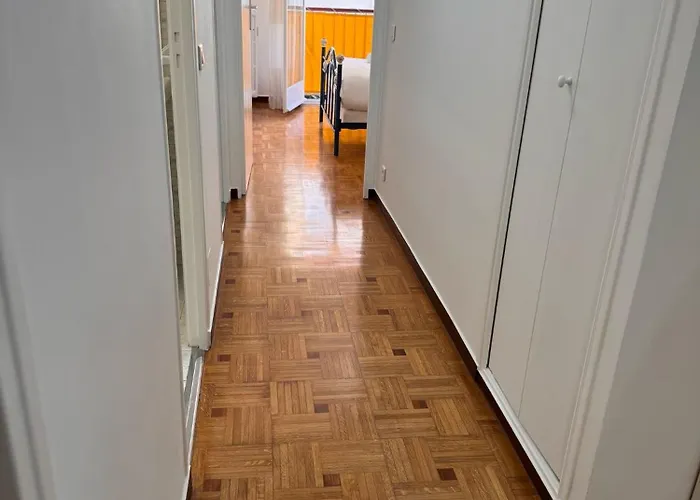 La Du Casino * מנטון